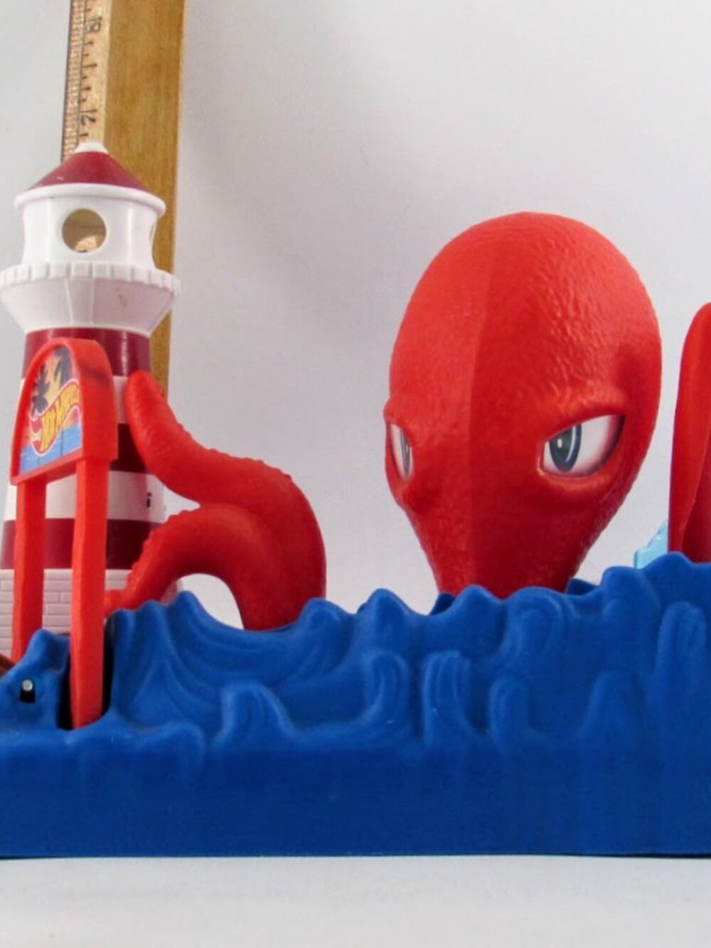 Hot Wheels Octopus Pier Attack City Play Set FNP61 - 2018 Playset